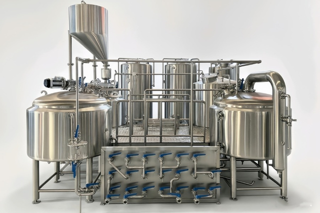 4-сосудный варочный порядок 500 л | Профессиональная система для крафтовых пивоварен с суточным выпуском до 6000 л