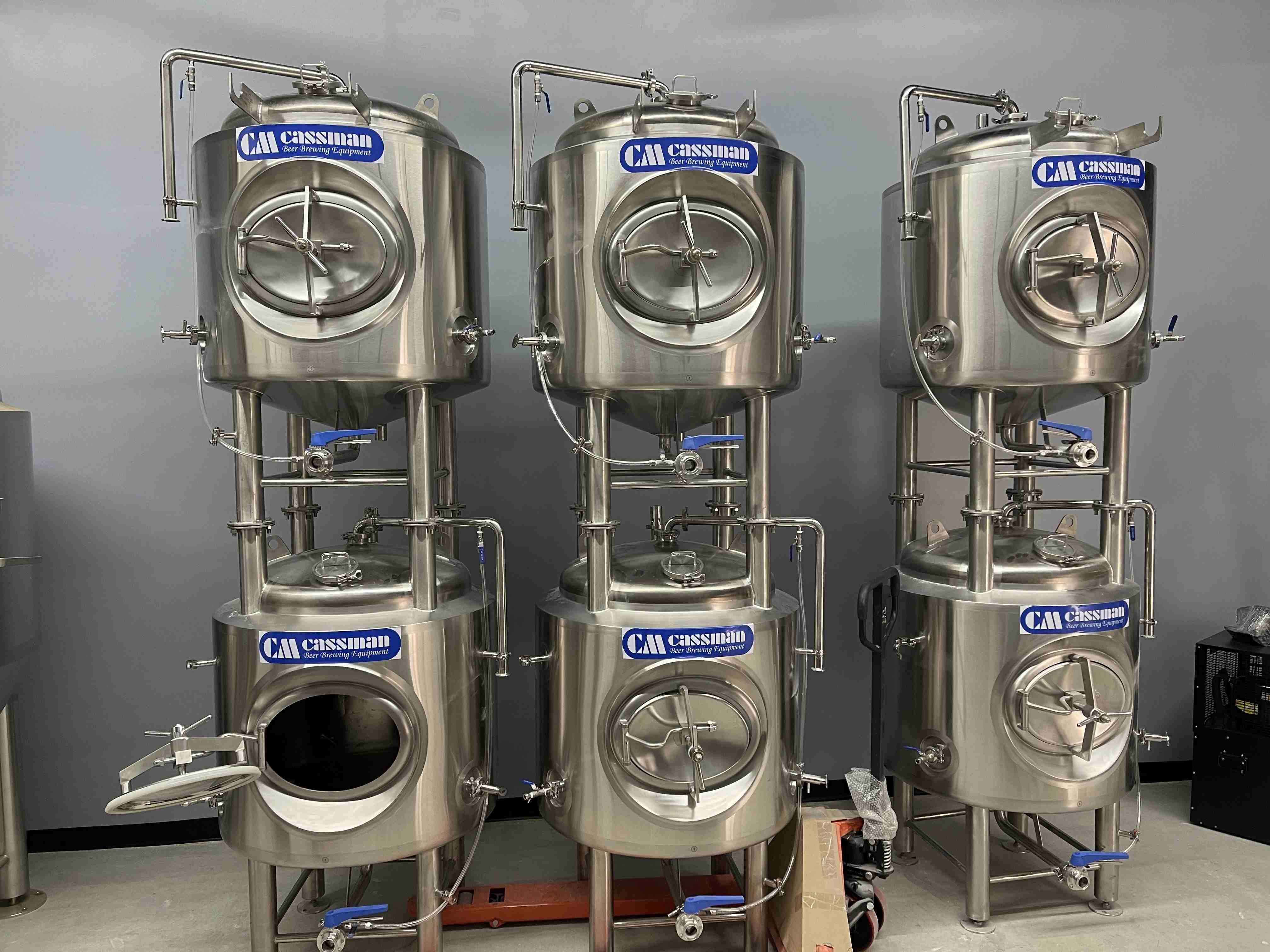 Двухъярусный ЦКТ ферментёр (2).jpg