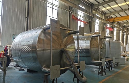 Резервуар для хранения объемом 20 000 л.jpg