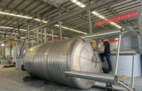 Резервуар для хранения объемом 30 000 л.jpg