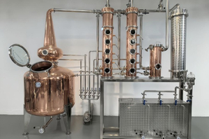 Высокоэффективный ректификационный колонный аппарат непрерывного действия