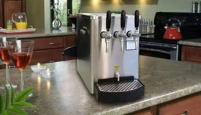 Настольный охладитель и диспенсер пива Cassman | 1 и 2 крана, 3–7°C